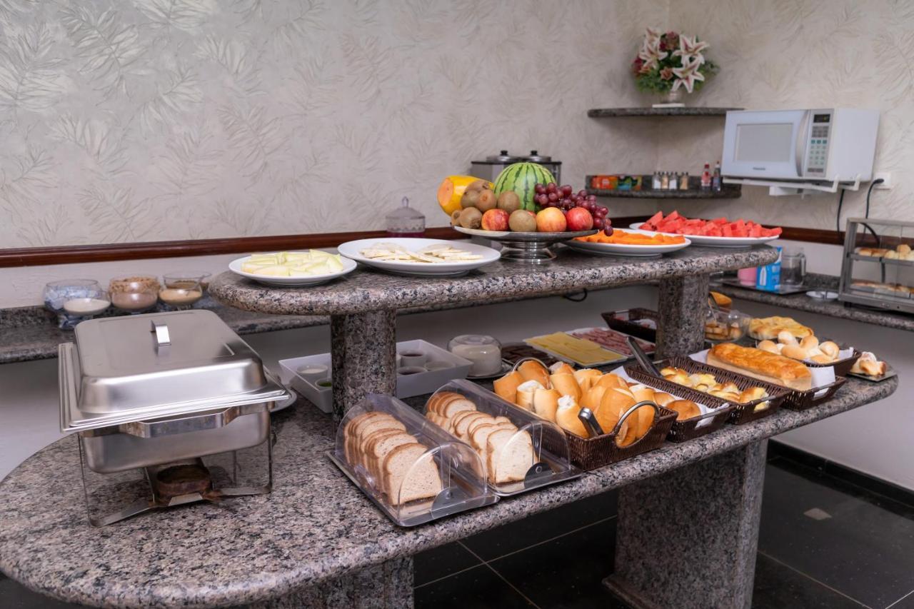 Bandeirantes Hotel Cuiabá Extérieur photo