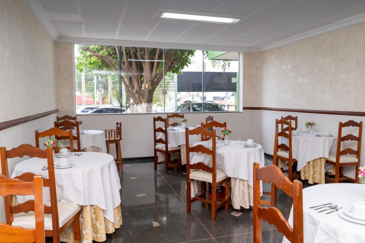Bandeirantes Hotel Cuiabá Extérieur photo